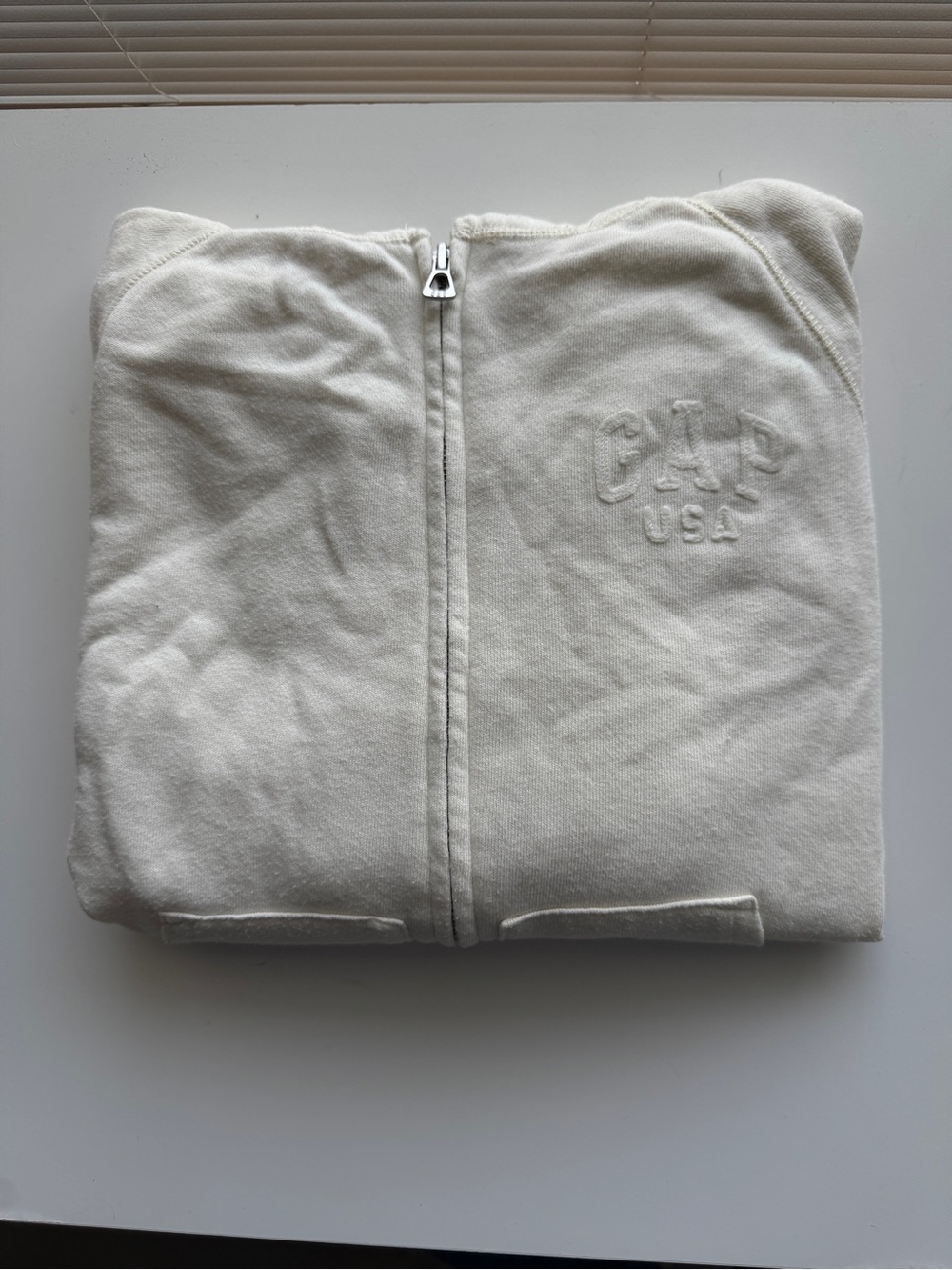 GAP Women’s Cream Zip-Up Sweatshirt